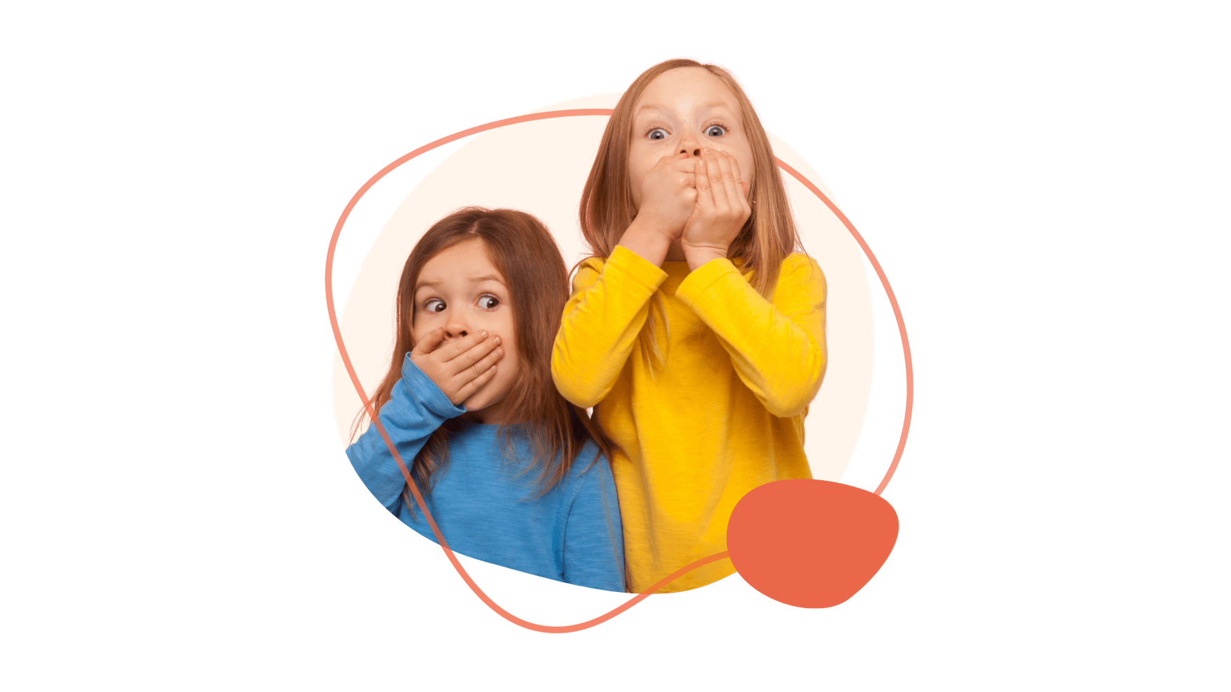 Zwei Kinder – eines in Blau, das andere in Gelb – halten sich die Hände vor den Mund und blicken vor einem verspielten grafischen Hintergrund überrascht drein.